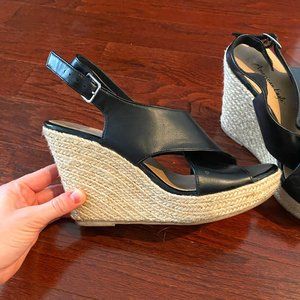 American Eagle black faux leather espadrille heel/sandals in women's size 7.5.